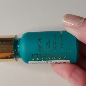 Unsealed skin perfecting serum. Farsali